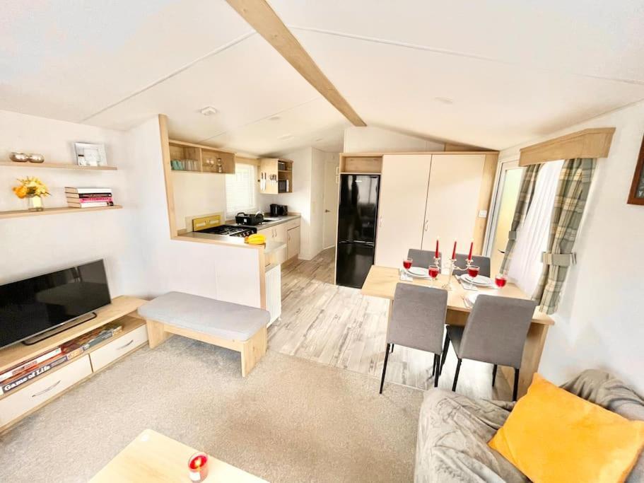 "The Snug" Villa แนร์สเบอเรอ ภายนอก รูปภาพ