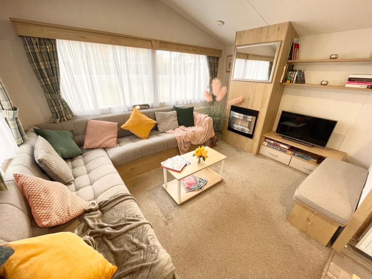 "The Snug" Villa แนร์สเบอเรอ ภายนอก รูปภาพ
